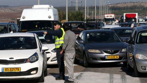 לחגוג סבסלנות, עומס תנועה בירושלים